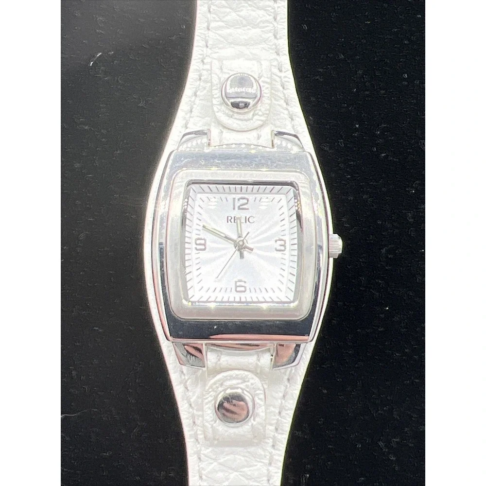 Women's Relic Watch White Leather Bund Band 25mm Silver Tone Case